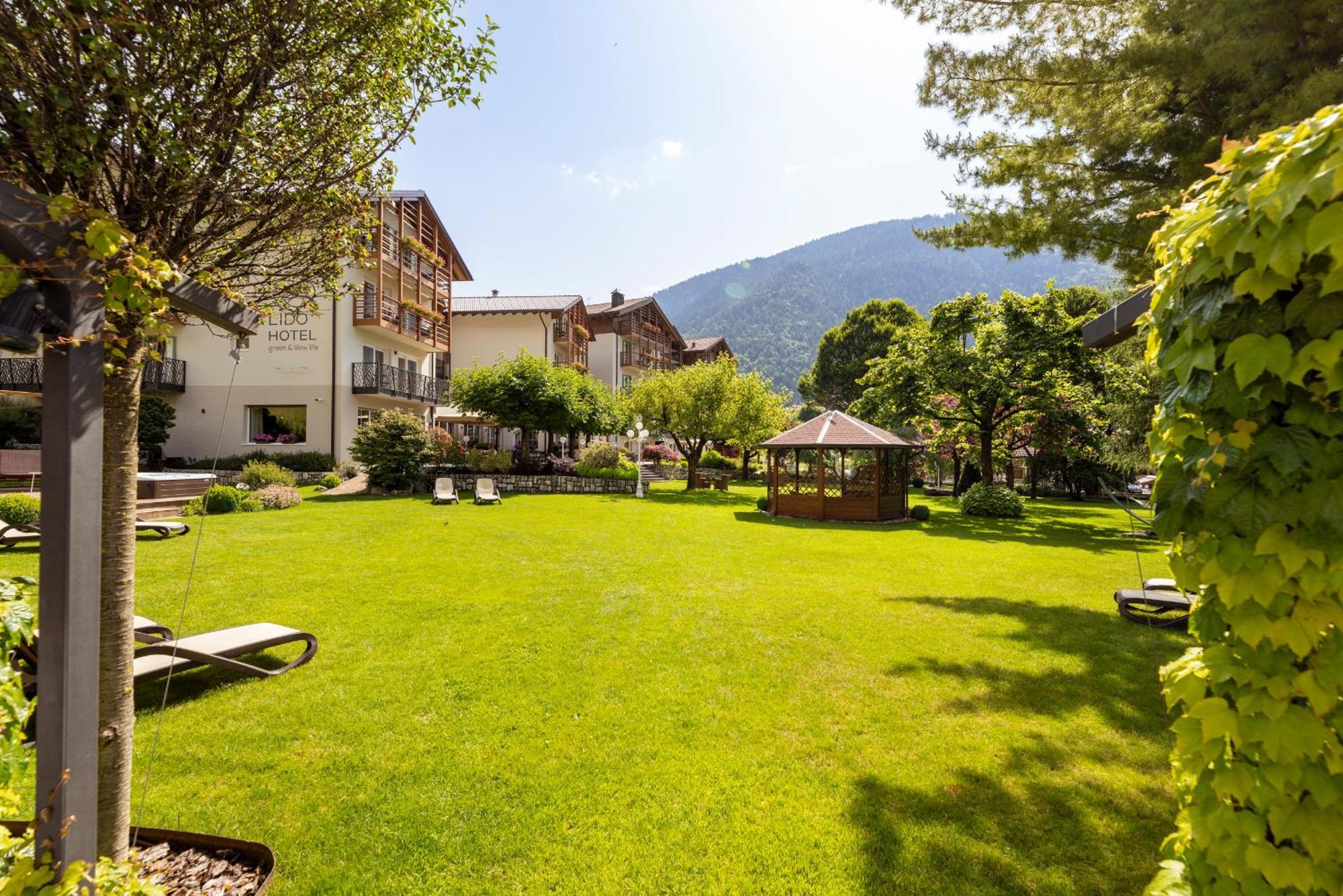 Hotel Lido - Slow & Natural Living Molveno Exterior foto